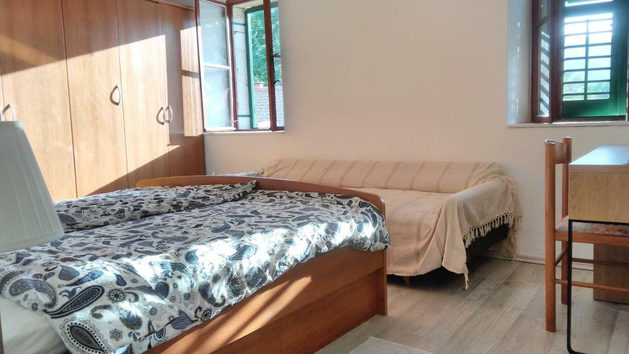 Vila Rosa Вис Экстерьер фото